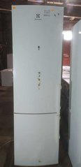 Холодильник Electrolux EN4000AOW Б/В