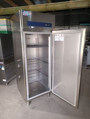 Холодильна шафа професійна 700 л Electrolux Італія