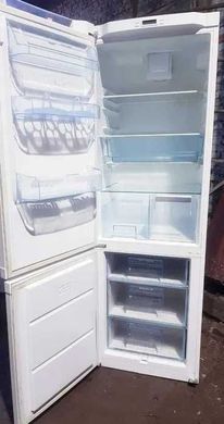 Холодильник Electrolux CBEV360 Б/В