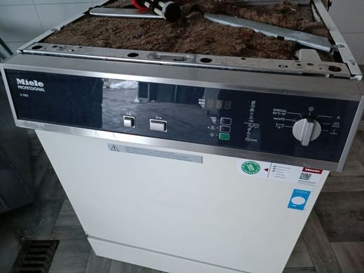 Моечная дезинфекционная машина Miele G 7881