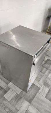 Професійна фронтальна посудомийна машина Whirlpool PDW F360 DP