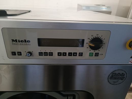 Професійна пральна машина Miele 19кг
