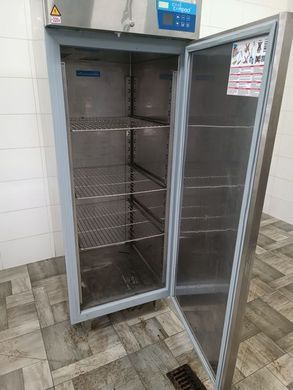 Професійний холодильник 650л Coo lcompact